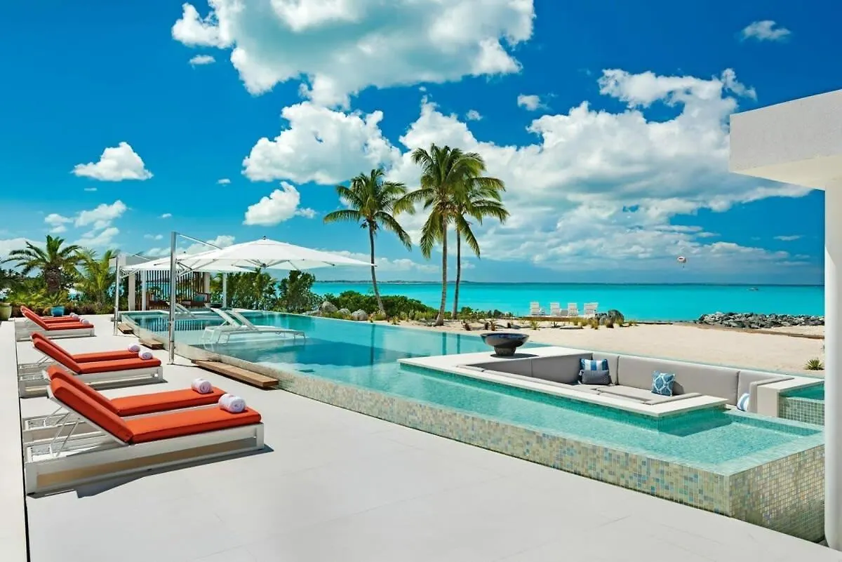 A Paradise Of Villa That Provides An Ultimate Luxury Vacation Experiences Long Bay