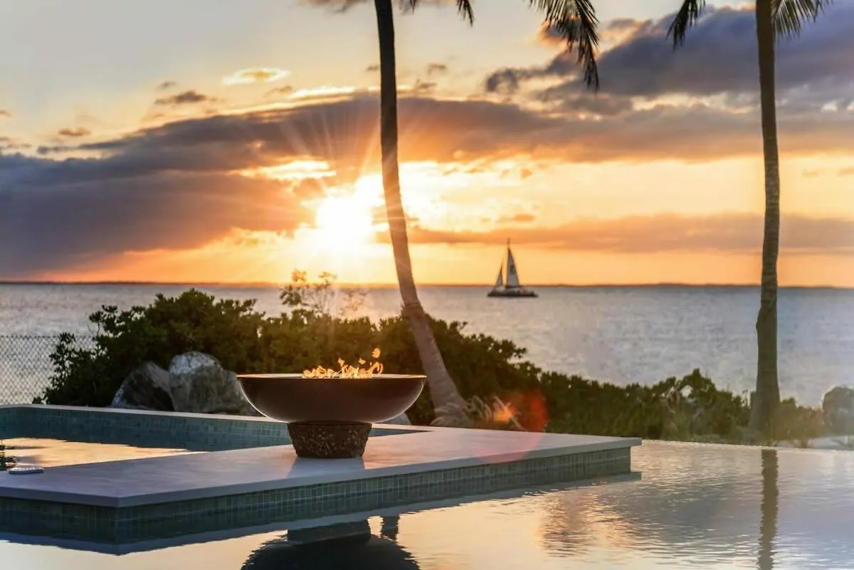 A Paradise Of Villa That Provides An Ultimate Luxury Vacation Experiences Long Bay 0*,